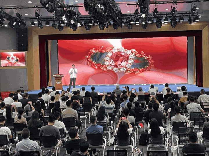 GIC 黄金珠宝校友会演讲